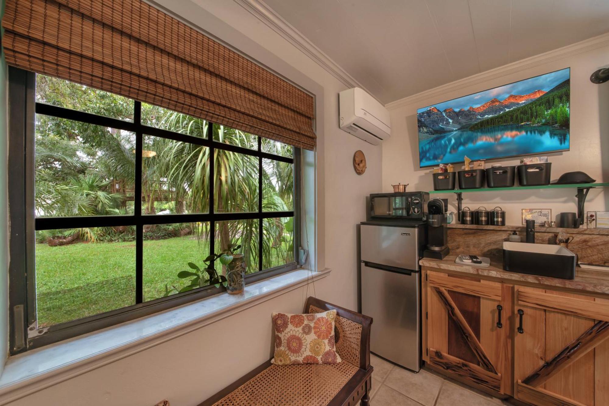 La Quiete Cove For One Bed & Breakfast เลกเวิร์ท ภายนอก รูปภาพ